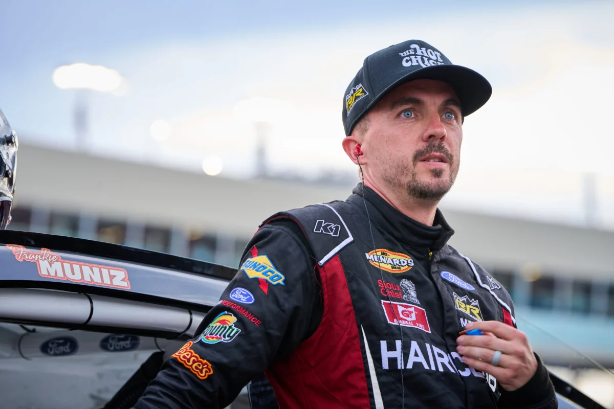 El actor Frankie Muniz ha dedicado los últimos años de su vida a perseguir una carrera en las carreras de autos y explica quiénes fueron algunos de sus héroes cuando era niño. Sports Seriously, USA TODAY